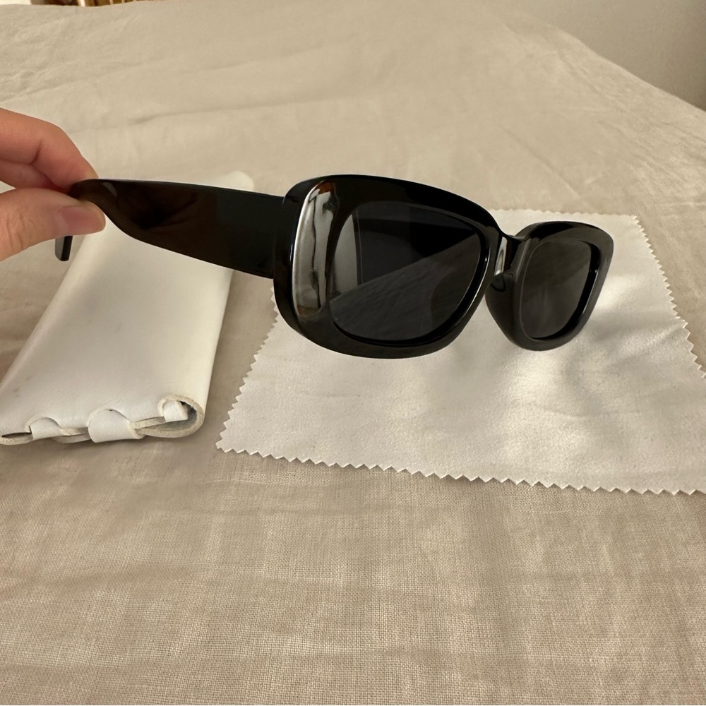 Black Rectangular Sunglasses Floucia Sienna - image 9